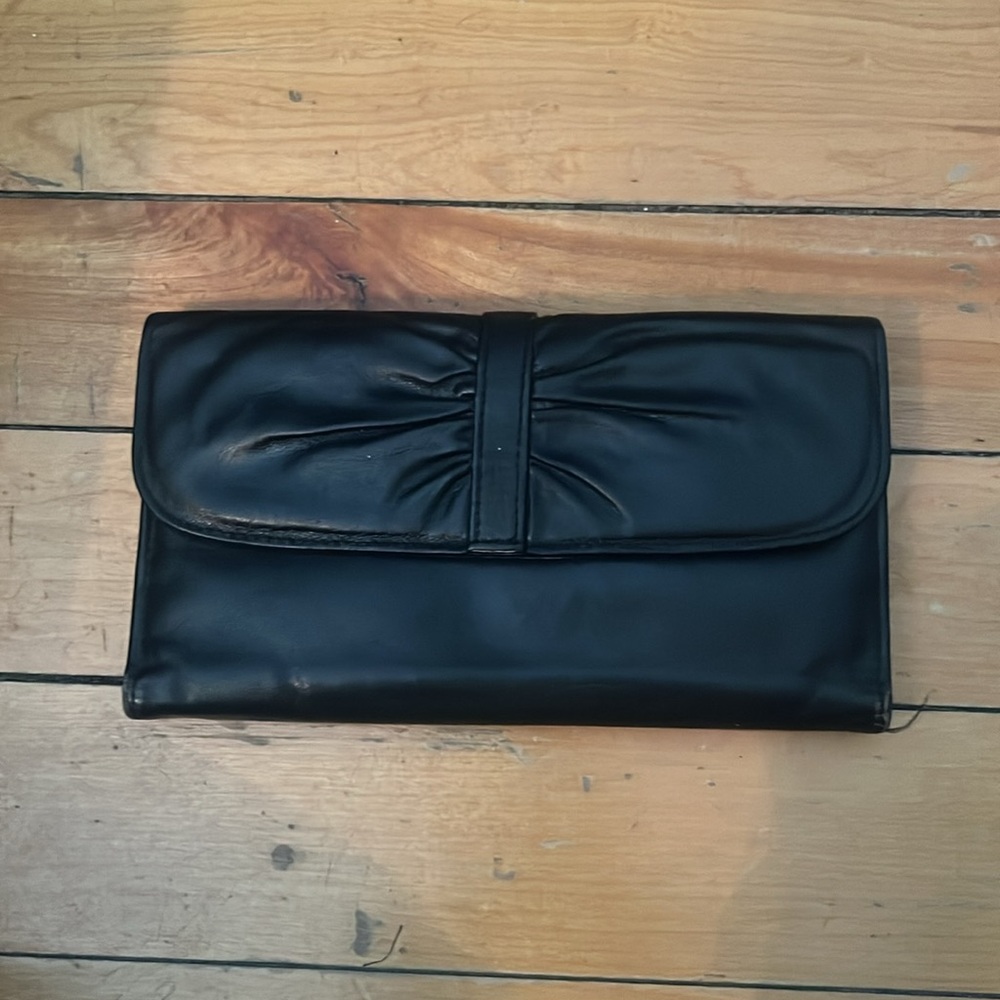 RENWICK women’s leather wallet